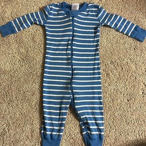 Hanna Andersson Blue striped zip sleeper